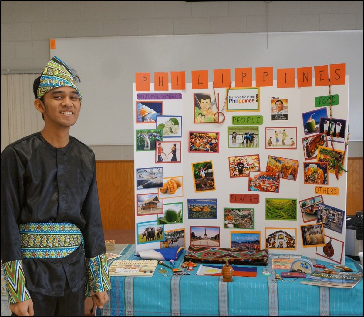 acie_exchange's tweet photo. @yesprogramnews alum Jacob (placed in #Iowa) reached 500+ people during #IEW2018! He said, " #InternationalEducationWeek is a time of patriotism, pride, culture, and knowledge. It is an event where the people and I, as an ambassador, both get to learn more about my country." https://t.co/liAQxDwtb7