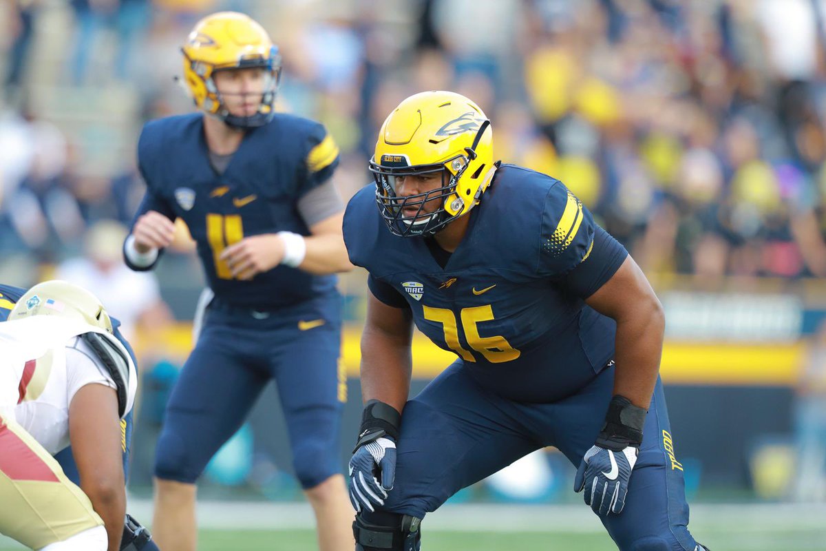 ALorenzetti_'s tweet photo. Humbled and Grateful to receive my second scholarship offer from @ToledoFB‼️‼️ @coachhallett @CoachJeffMoore @LC_Football_ https://t.co/4aH4ScxuTE