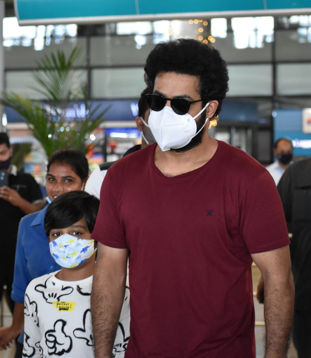 NTRFanTrends's tweet photo. NTR @tarak9999 with his family returned to Hyderabad after their holiday in Dubai.

#KomaramBheemNTR https://t.co/PySK04KDh7