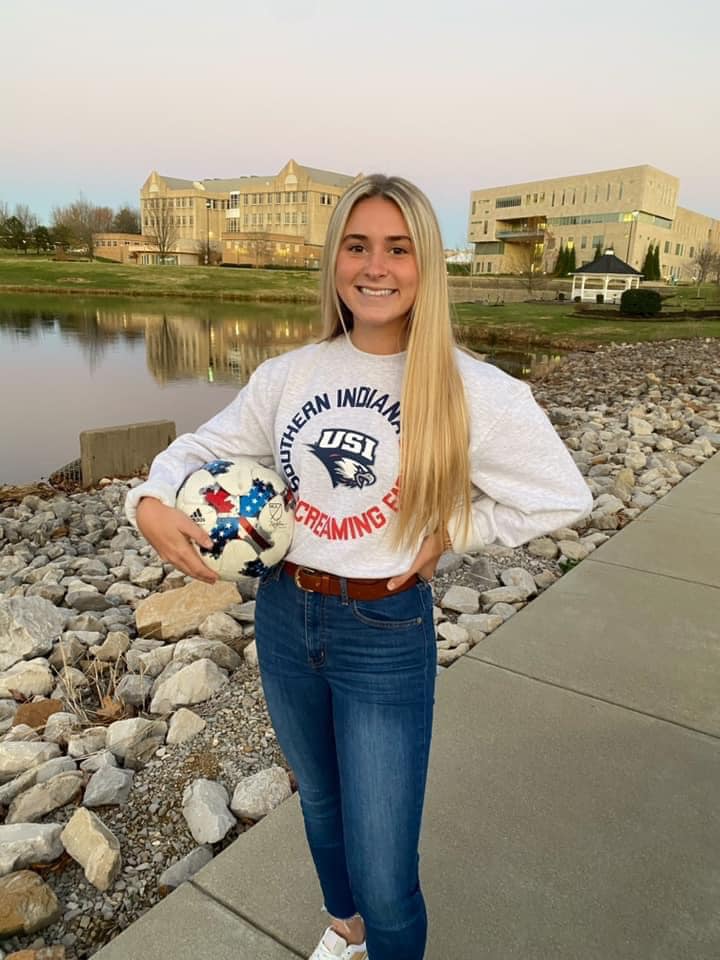 MaterDeiHS's tweet photo. Congratulations to Emma Peerman on her commitment to USI to continue her soccer career and further her education! #WeAreMD https://t.co/g3KEk4SX4F