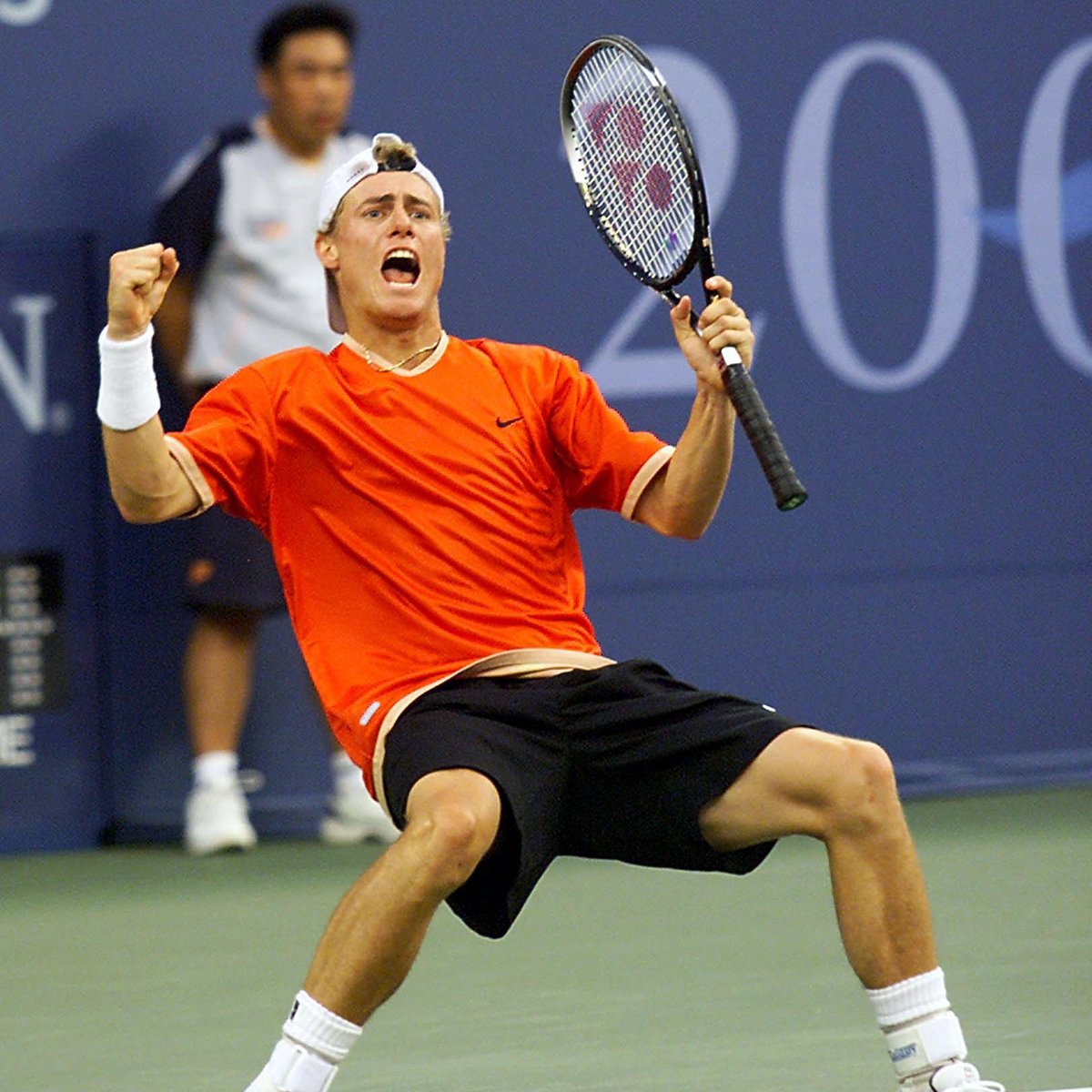 usopen's tweet photo. On this day in 2001, 20-year-old 🇦🇺 @lleytonhewitt became the youngest World No. 1 in the history of the @atptour rankings.

Hewitt won six titles that season, including the US Open. https://t.co/O65edVwM8r