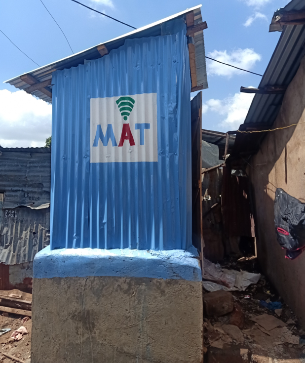 Tomorrow's #WorldToiletDay raises awareness on the lack of adequate #sanitation🚽
Through <a href="/YoungWater_S/">Young Water Solutions</a>, 🇨🇭supports Joyce Klu’s social business “Mobile Alert Toilets” that renovates pit latrines in Kenyan slums &amp; keeps Nairobi river clean💧
👉bit.ly/36EB7SS