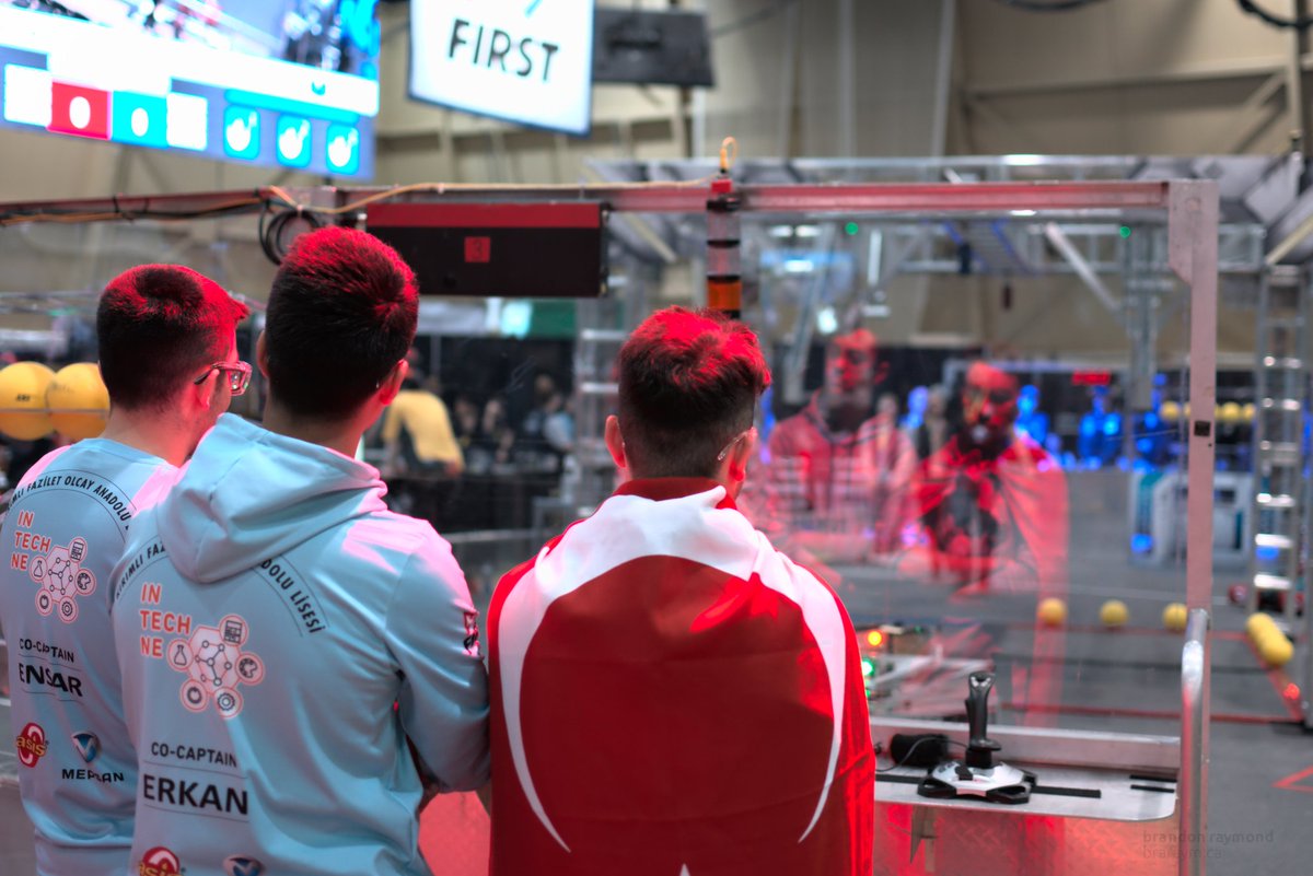 team_intechne's tweet photo. #tb 
.
.
.
.
.
.
@fyukselfound
#intechne #frc 
#frcTurkey #infiniterecharge #firstinspires #omgrobots https://t.co/sFggXAWn4n