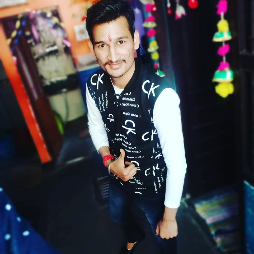 1Sandeep4042's tweet photo. #NewProfilePic https://t.co/o02wwyMj0R