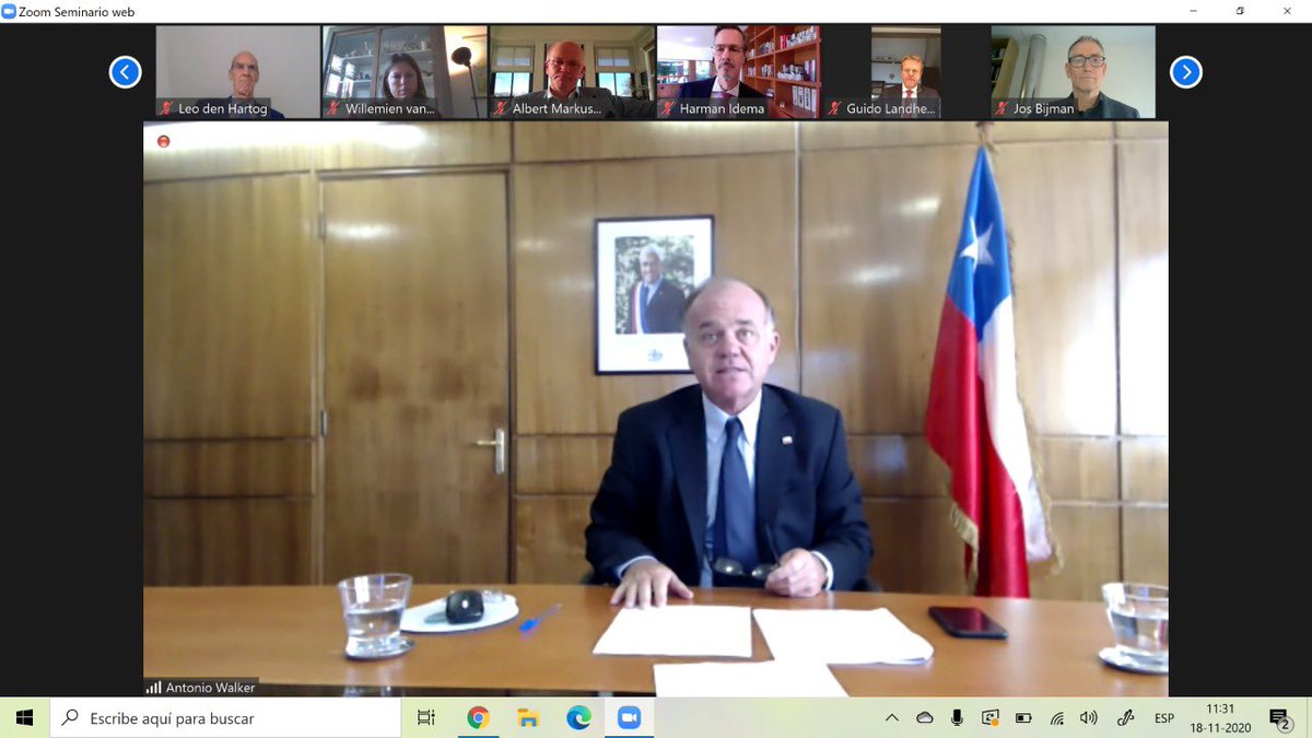AgriArgentinie's tweet photo. High level meeting #NL & #Chile met minister @antoniowalkerp over samenwerking #Rabo over moderne coöperaties, oplossingen en ervaringen met inspirerende talks @glandheer over de #DutchDiamond en #kringlooplandbouw met @HarmaninChile @AgroBericht @minlnv https://t.co/ilzkuXm8Vw