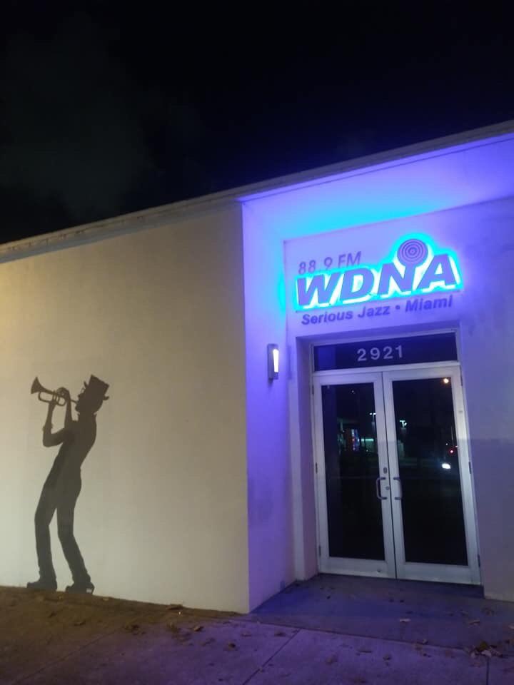 Today is the last day 4 #EarlyGiving for #GiveMiamiDay. Support @wdnaradio #community #publicradio Did you know your donation helps us receive bonus dollars? Visit WDNA.org 🎹