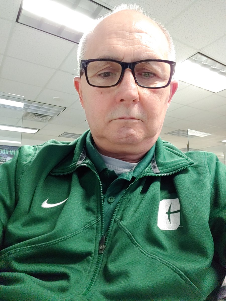 @tjimbo13 @CharlotteSAAC @49erAlumni @unccharlotte @Charlotte49ers @CharlotteFTBL @ArabeemuslimS @ChancellorGaber @CharlotteWBB @CLT_Fan @mofiyah99 Green for the old guy!