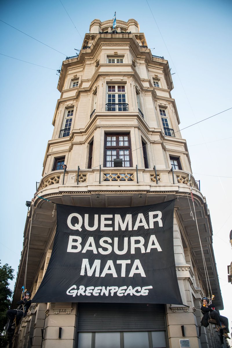 Prohibir que los plásticos terminen en plantas de coprocesamiento sin excepción alguna. La quema de plásticos genera grave contaminación atmosférica con nanopartículas,dioxinas,bencenos y furanos que son sustancias cancerígenas #LeyPlasticosUnSoloUSoEC #CoprocesarEsIncinerar
