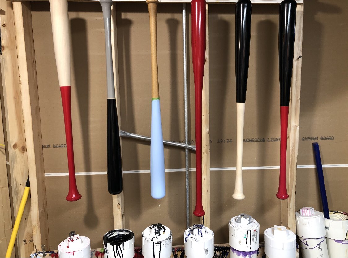 CaliburnBats's tweet photo. Holiday season is in full swing! These weapons are almost ready to get into the hands of some hard-working warriors. Order your custom bat soon to receive for Christmas. Visit https://t.co/eljUaXCN7L https://t.co/9mACZdZVeX