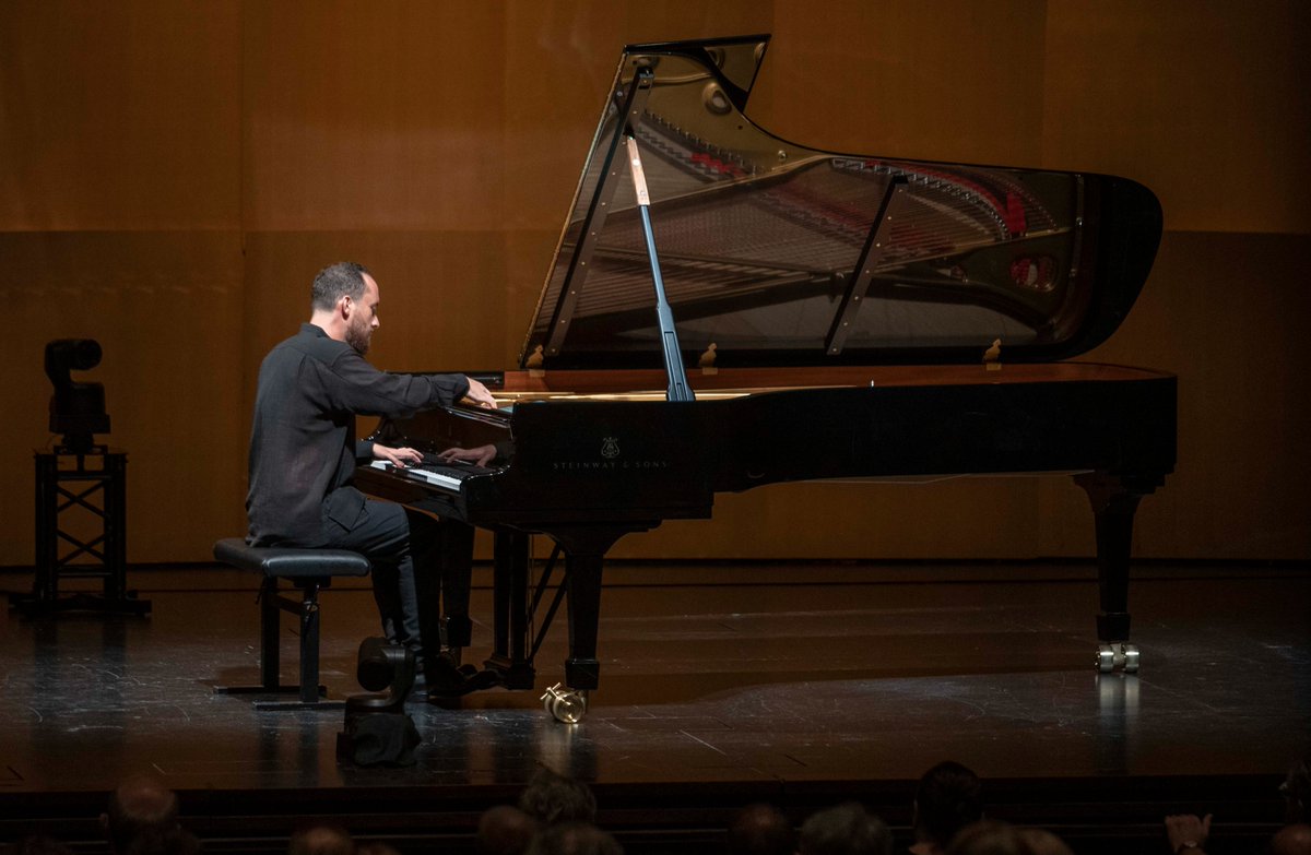 SbgFestival's tweet photo. The Salzburg Festival congratulates Igor Levit on being acclaimed “Recording Artist of the Year” by the renowned specialist publication Musical America. @igorpianist #salzburgerfestspiele #salzburgfestival #igorlevit #festspiele  📸SF/Marco Borrelli https://t.co/Qj9S7d2jUy