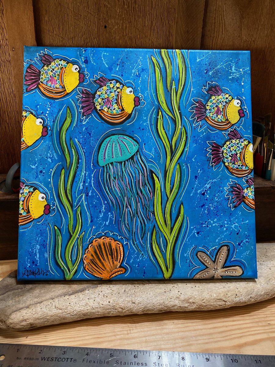 We will be open late tomorrow for Third Thursday Art Walk! 🌺🍷🖼
Stop in for a glass of wine, check out our Art Studio and get some ideas for Holiday shopping! 

#banyantreeartstudio #create #art #holiday #shopping #islamorada #floridakeys