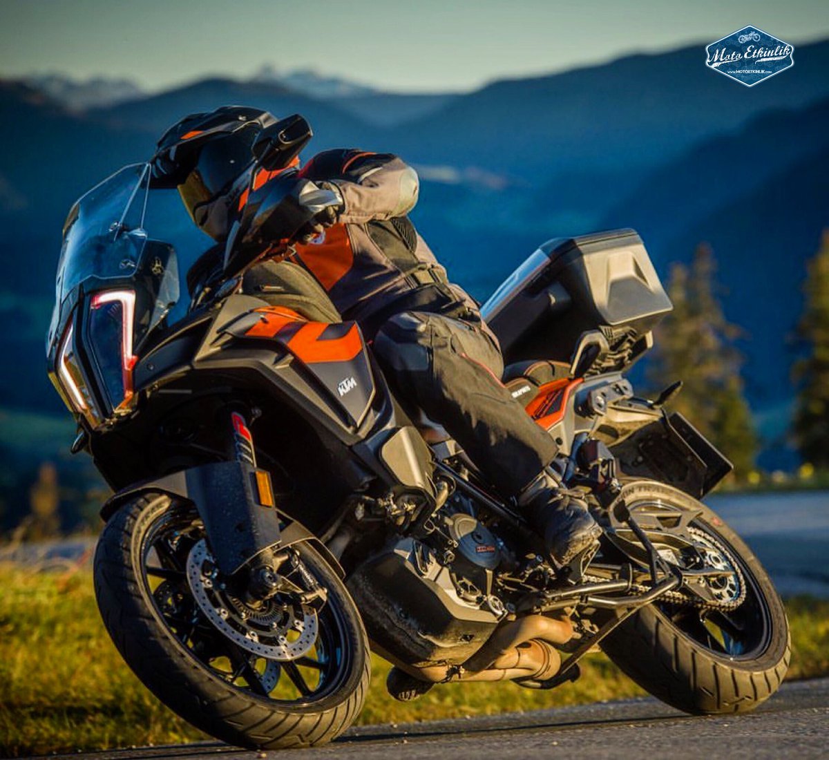 160 BG 215 kg ve 100km’de sadece 5.5 litre yakıt sarfiyatı...
Sizce bir #macera motosikleti en az kaç bg ve kaç kg olmalı?
Sınırılı sayıda 1290 Super #Adventure S 207.900 TL’ye #KTM bayilerinde sizi bekliyor
#Kampanya
#motor #motosiklet #1290adventure #motorsiklet #gezi https://t.co/x4uVNx3Nbq