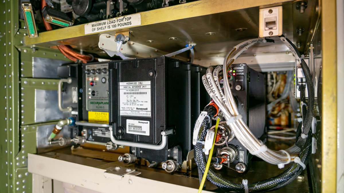 ProStarAviation's tweet photo. Out with the old, in with the new.
Start the new year with an upgraded Honeywell LASEREF IV
Learn how to save at https://t.co/X9DLMa13pw
#Honewell #LASEREFIV #AvionicsUpgrades #BizJets https://t.co/XbSwj9i47O