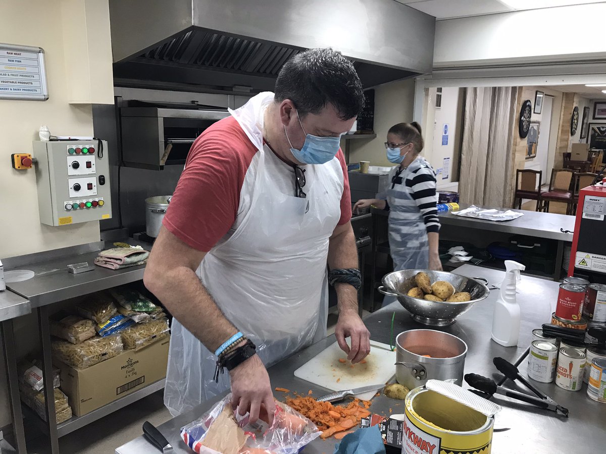 ParishBold's tweet photo. Curry and wedges tonight and all the preparation done for tomorrow. Great work ‘Clock Rec’ 🍽 @debbyzebra @sthelenscouncil @ChrisJFoy https://t.co/9ECsCR3Rs0