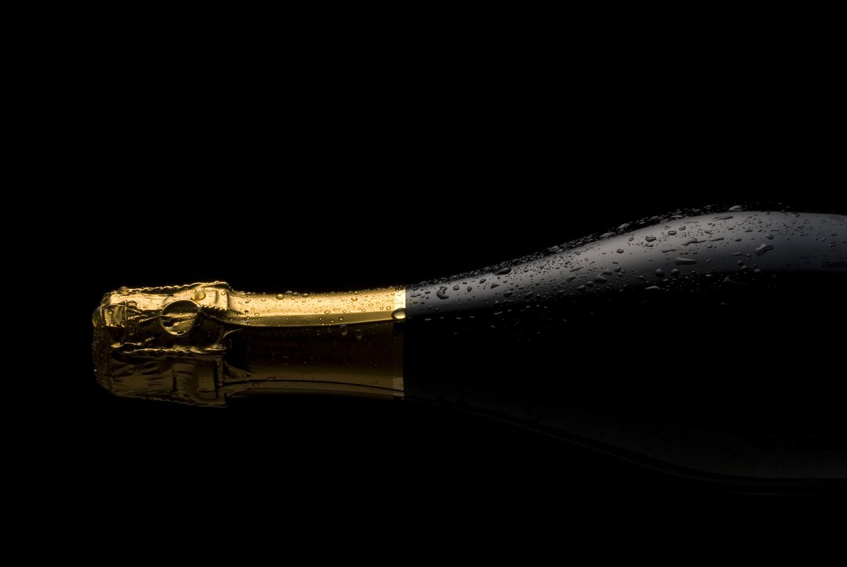 LaRVF_mag's tweet photo. Un champagne Extra Brut 2012 de la maison Philipponnat à gagner chaque jour 
>> https://t.co/oaoCRQNun3 https://t.co/l7KGsF18xY