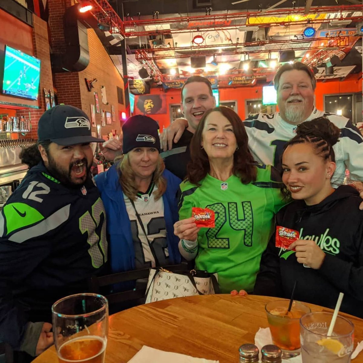 IESeahawks's tweet image. Missing the Inland Empire 12s. Hopefully soon, we'll be able to hang out together and watch our Hawks again. Win, loss or tie; loving our Seahawks till we die. Bummer it took us so long to find a permanent home again.but at the very least Rockin Brews in Corona is doing well!