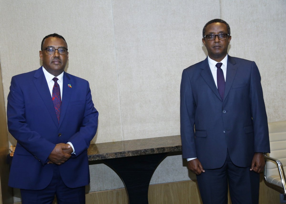 🔷 FM Demeke Mekonnen confers with his #Rwanda-n Counterpart
🔷 How can such an important detail of meeting pr. @PaulKagame escape their mind?
🔷 @UrugwiroVillage lying in the open

➡️ mfa.gov.et/Home/details/4…

#RwOT #VisitRwanda #Burundi #Africa #africaisbleeding #CongoIsBleeding