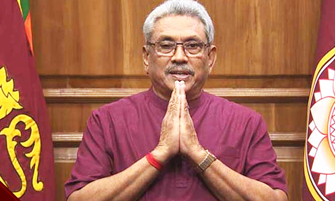 SriLankaTweet's tweet photo. "If all of us adhere to health guidelines and fulfill our respective duties as responsible citizens, we can control this new coronavirus situation in the future in the same manner we handle the first wave" President @GotabayaR addressing the nation #LKA #SriLanka #COVID19SL https://t.co/1u1TVhOgWm