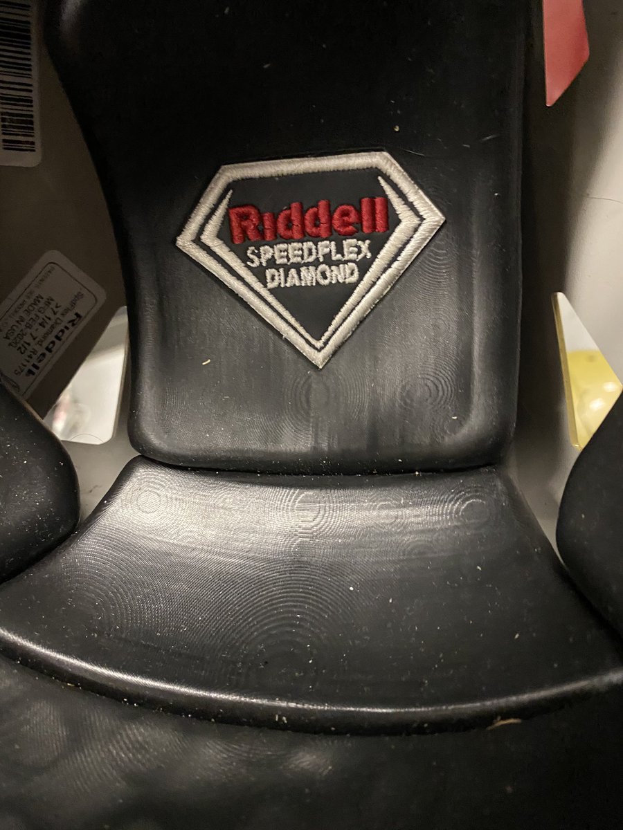 Riddell_Youtsey's tweet photo. @BHSBobcatFB helmets ready for recon! Thank you @hopbtown for having @RiddellSports take care of your football equipment needs. #RiddellRecon #Speedflex #SpeedflexDiamond https://t.co/YQMuEVvalS