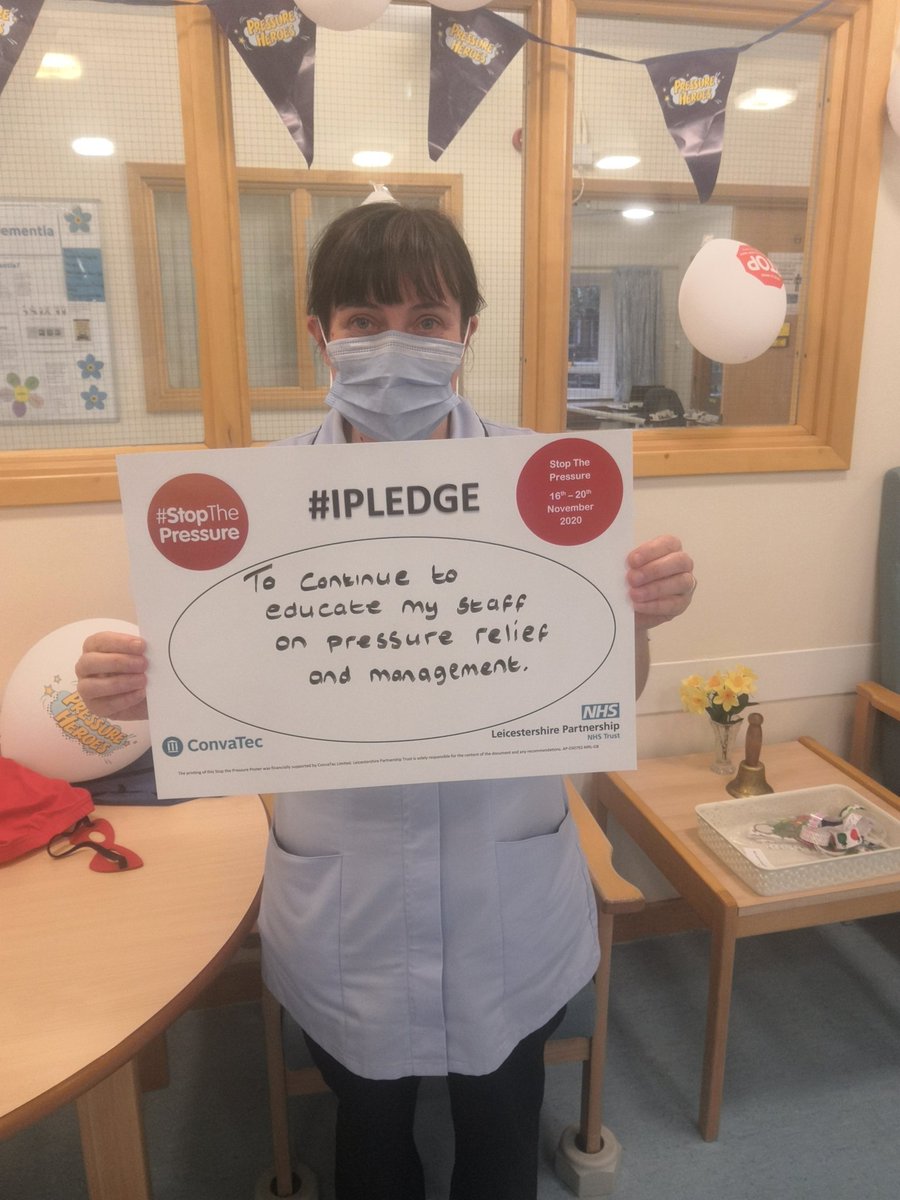 SwithlandWard's tweet photo. This week we promote #stopthepressure. Here is Dana our Deputy Sister and pressure relief champion + the team showing off her #IPledge @CHSInpatientLPT @LPTnhs @sj_latham @AngelaHillery https://t.co/RYP3wIpPJx