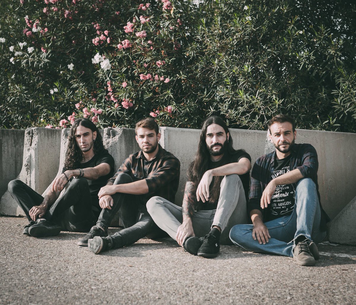 Working on new music. We decided to #prevail and follow this path so stay tuned for great news soon ... 
Photo by #eduft