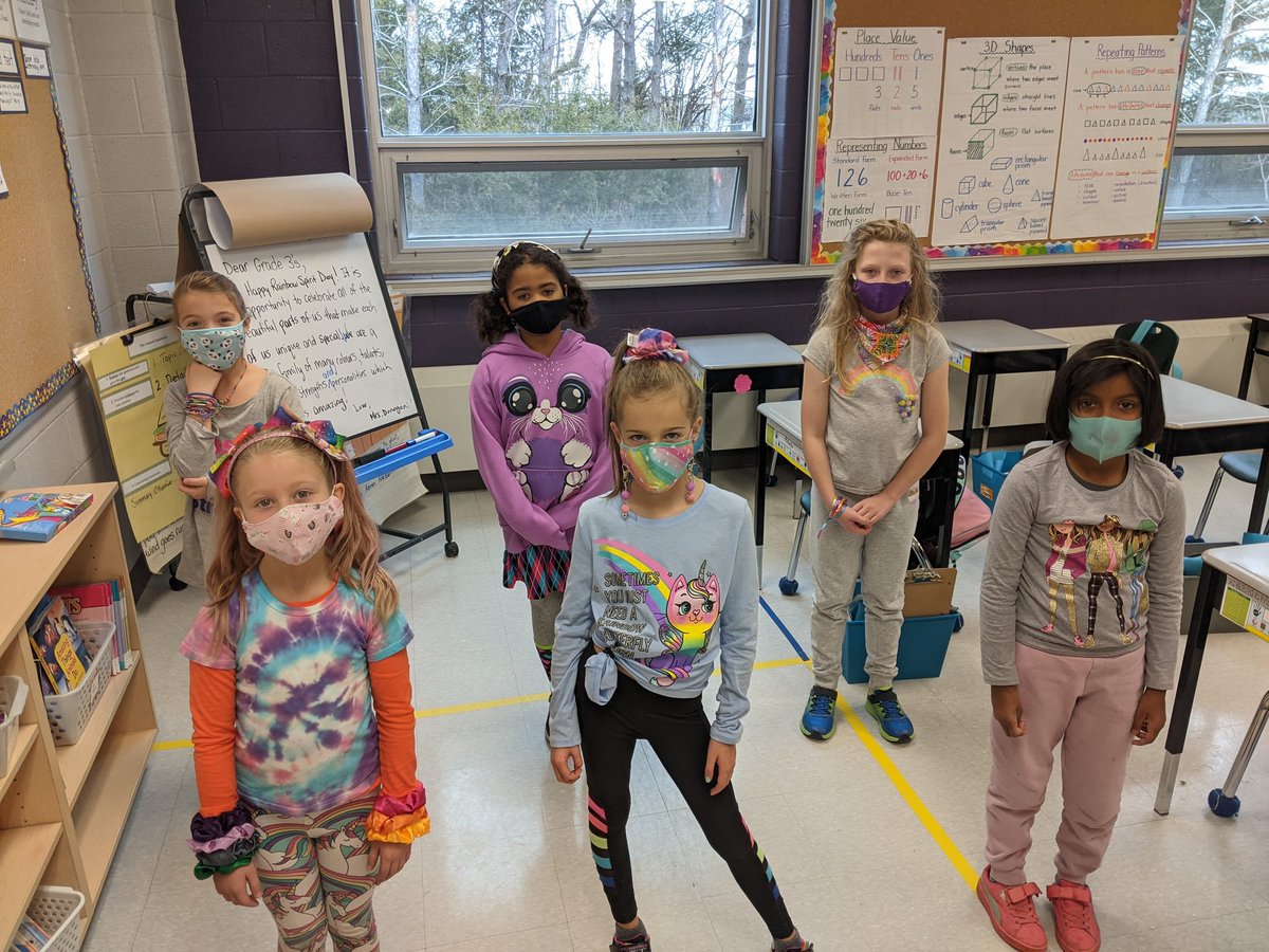 JulieDonegani's tweet photo. We've got rainbow spirit @wcwinegardps @ugdsb #Antibullyingweek2020 https://t.co/CHxQ3uqRz9