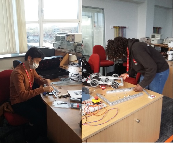 Our first year AI and Robotics students getting a hands on experience in assembling their own robots <a href="/StaffsComputing/">Dept of Computing</a> @StaffsUni <a href="/StaffsNetworks/">Staffs Networking</a> <a href="/StaffsUniSecFor/">Staffs Cyber</a> <a href="/staffsuni_dta/">Digital, Technologies & Arts</a>