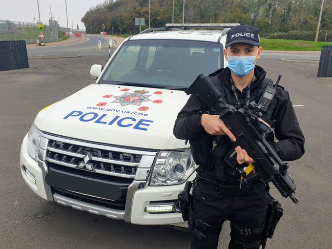 CNPolFed's tweet photo. #GreatPoliceWork from our members keeping the nation safe: https://t.co/FkmgTzbnUe https://t.co/tPHLL4f8Yw