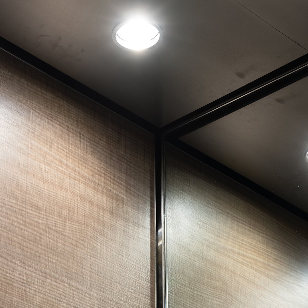 ucelevdesigns's tweet photo. The Bristol, also known as 310 E 65 St, a lux building in NY's Upper East Side. Walsh Associates were the consultants on this project. The Bristol's elevator easily checks off a trio of criteria many try, even hope for, but seldom do - Durable, Stylish, and Budget-Friendly! https://t.co/k1ipZ42mJe
