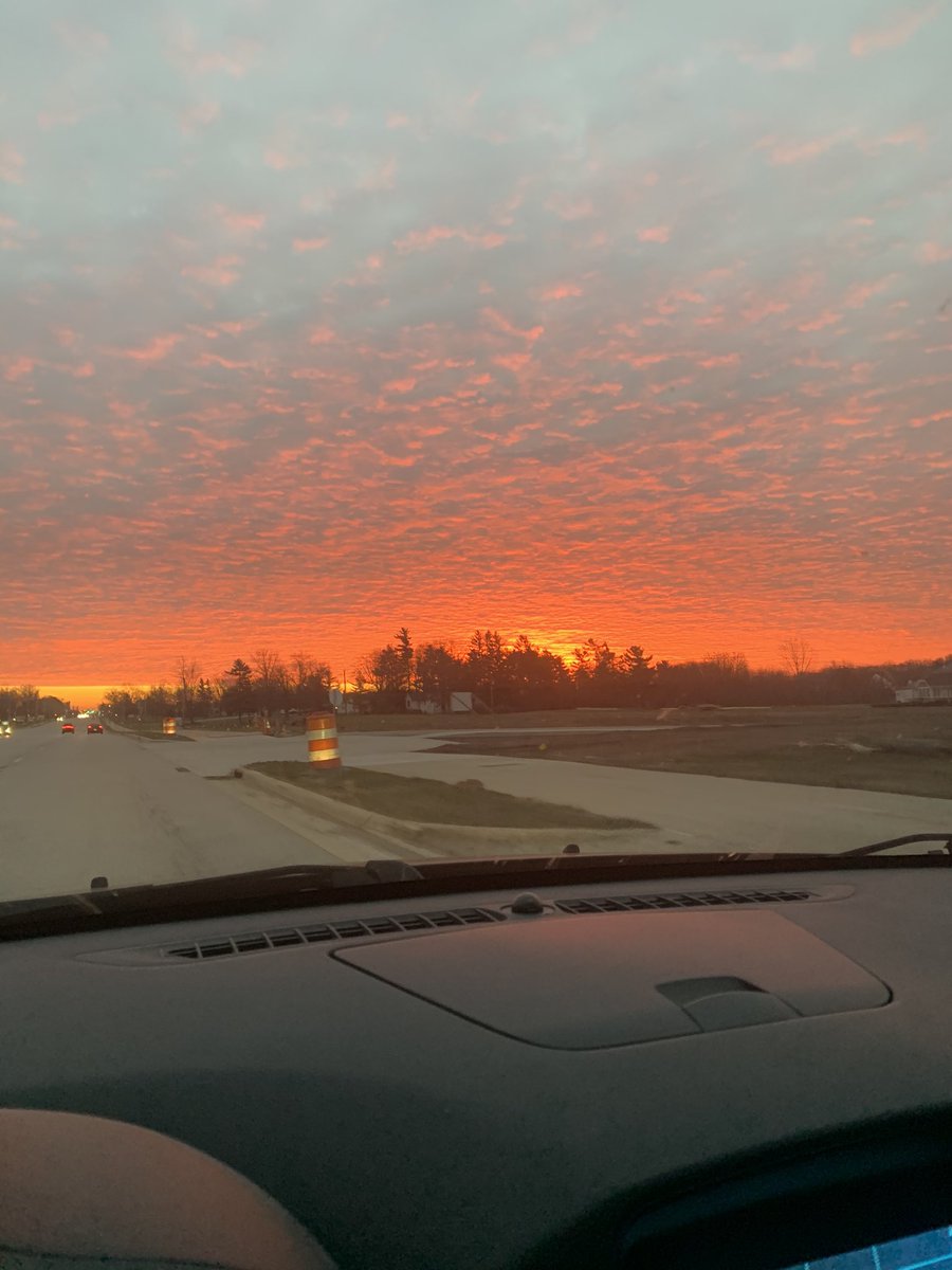 natmac2020's tweet photo. It’s a good day to have a good day ✨ https://t.co/6ZbBr3F0bY