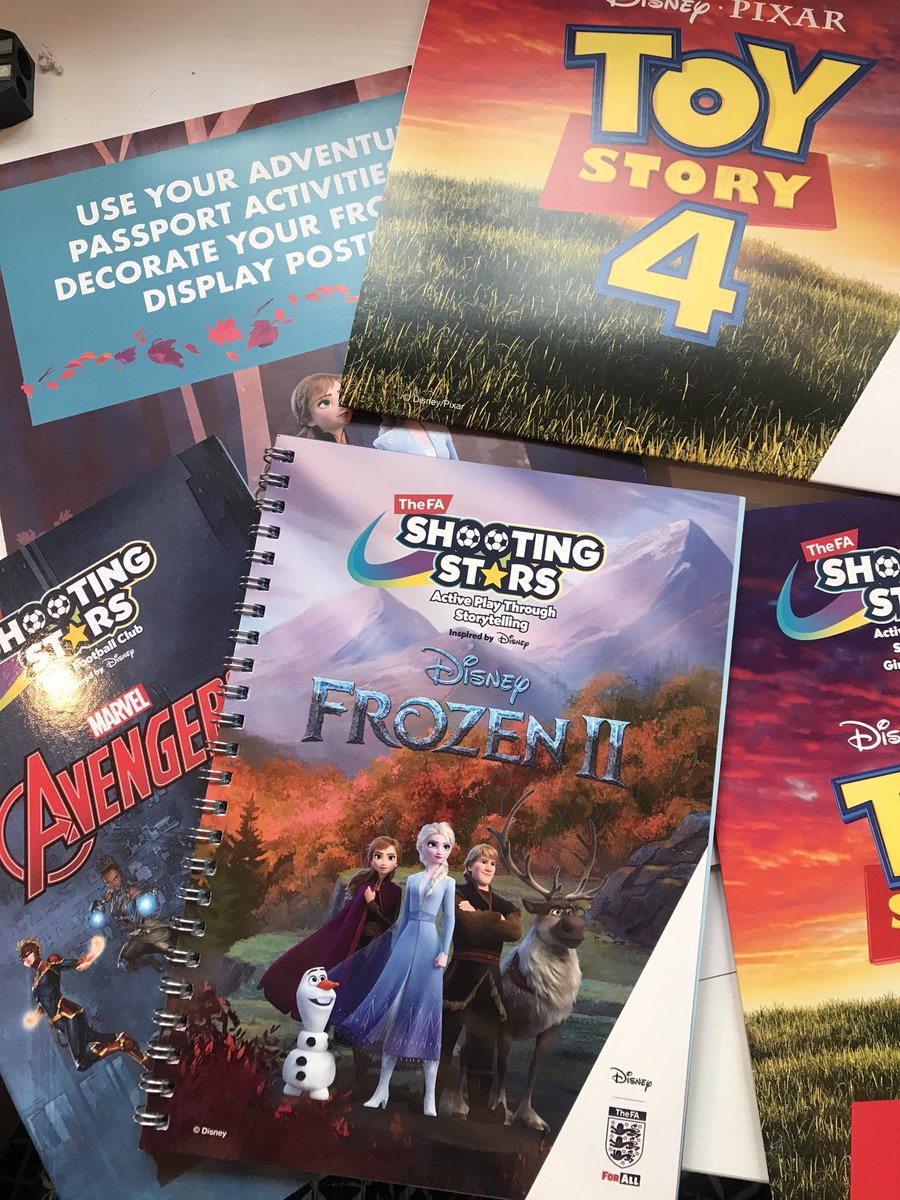 donnamcivor's tweet image. If you are a Primary school and want  to inspire your girls to be physically active, visit girlsfootballinschools.org to download these amazing resources.