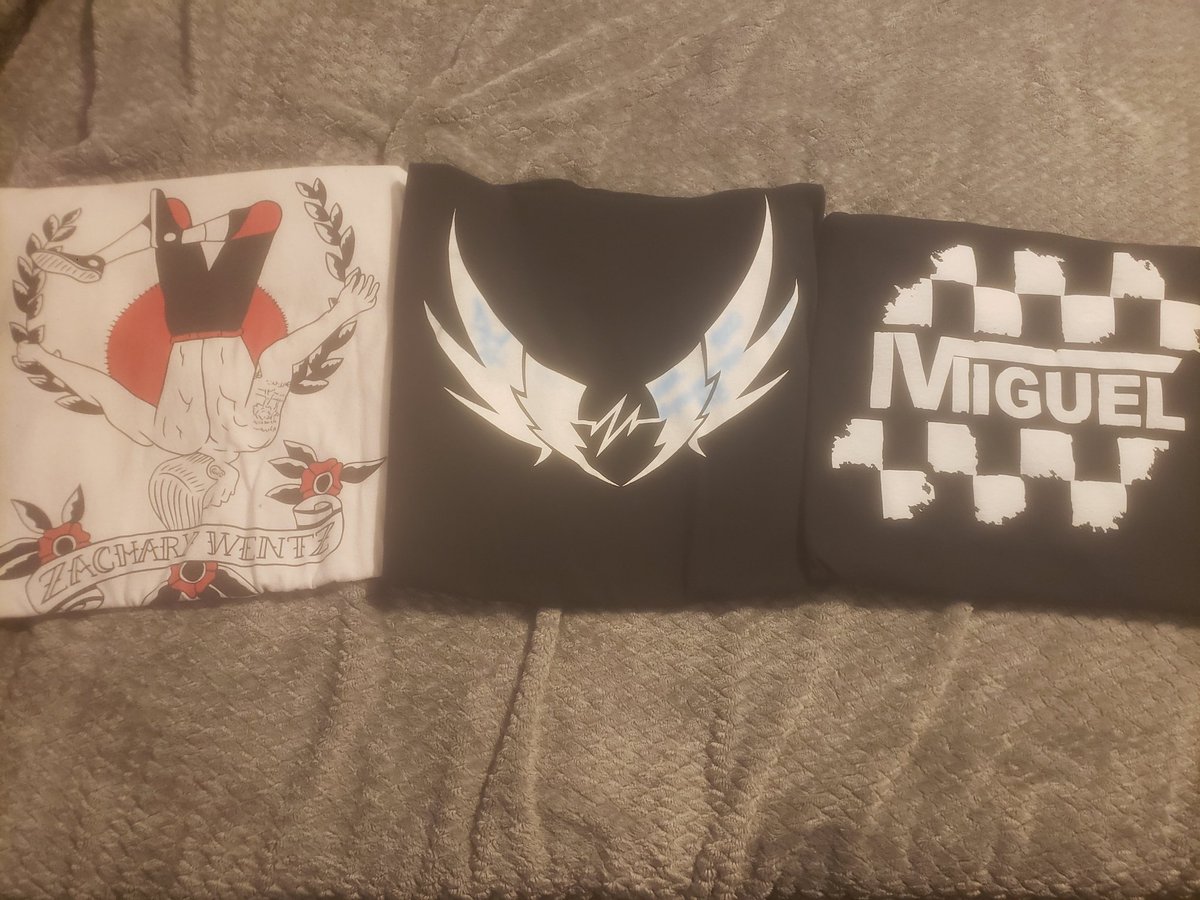 MeatGrabber's tweet photo. @DezmondXavier @zachary_wentz @TreyMiguel1 Only way to go is Up!!#FanFromDayOne #Rascalz https://t.co/nEkUa2XBx2
