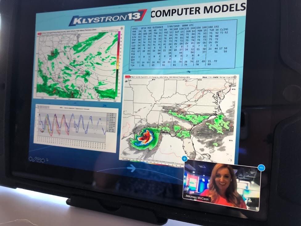 PeircePto's tweet image. Thank you to Peirce alum and Meteorologist @MaureenMcCann13 for joining our first graders for a virtual assembly this morning! We loved learning about the science behind weather and your journey from Peirce School to the weather desk!