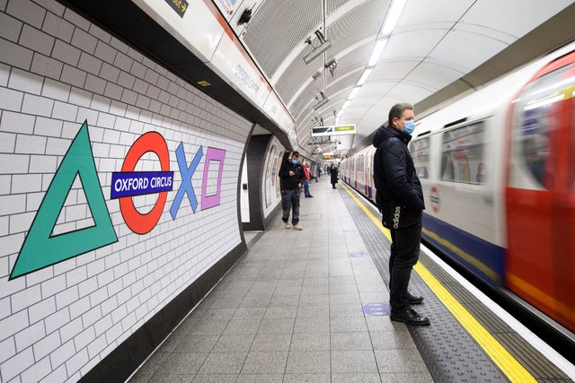 rshotton's tweet photo. Playstation takeover of Oxford Circus sees them change the roundels into the shapes from the controller &amp; Mile End station is now being rebranded Miles End, in a nod to Marvel’s Spider-Man: Miles Morales

https://t.co/w4vTvzZvaw https://t.co/TQ6mSCZivD