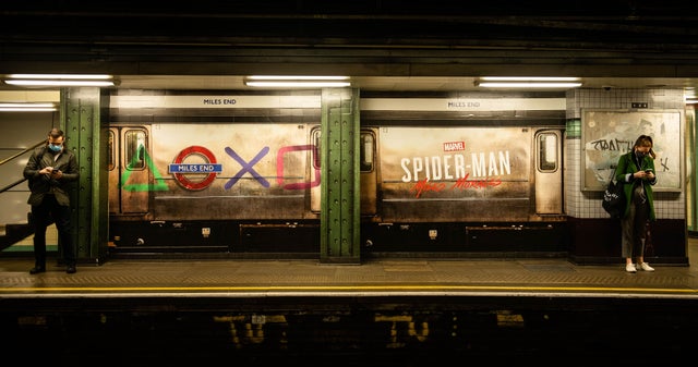 rshotton's tweet photo. Playstation takeover of Oxford Circus sees them change the roundels into the shapes from the controller &amp; Mile End station is now being rebranded Miles End, in a nod to Marvel’s Spider-Man: Miles Morales

https://t.co/w4vTvzZvaw https://t.co/TQ6mSCZivD