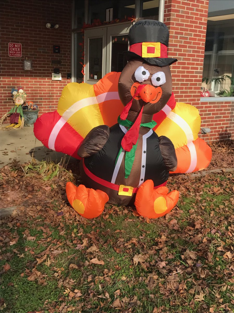 JJCS_TShaw's tweet photo. @CatenaColts 📢Last call to donate to our Project Eat Thanksgiving Food Drive! Help us support families through Open Door. Bins are outside! Donate a Turkey 🦃this Friday 11-20 &amp; enter a fun prize drawing! https://t.co/NC8NwJHvBq @JJC_MrsMorris @JJCsupervisor https://t.co/6rehS4c414