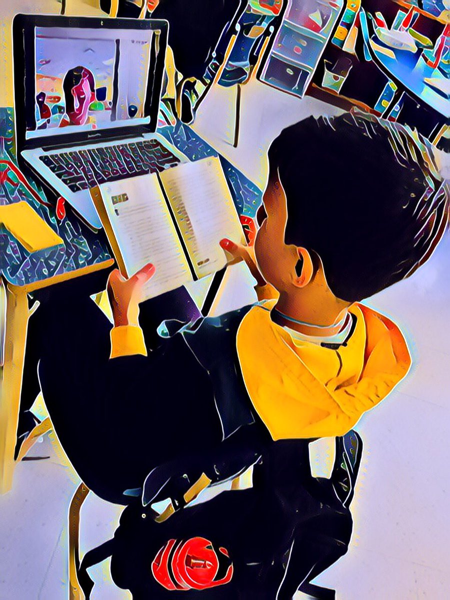 CBESomerset's tweet photo. Gr.3 Reading with Expression!
1st) Listen to @robertmuncher read a story
2nd) Record ourselves reading
3rd) Listen, evaluate, improve!
#SelfAssessment #Literacy #SomersetStrong #WeAreCBE #ElementaryReaders https://t.co/6Ik6tTWcrw