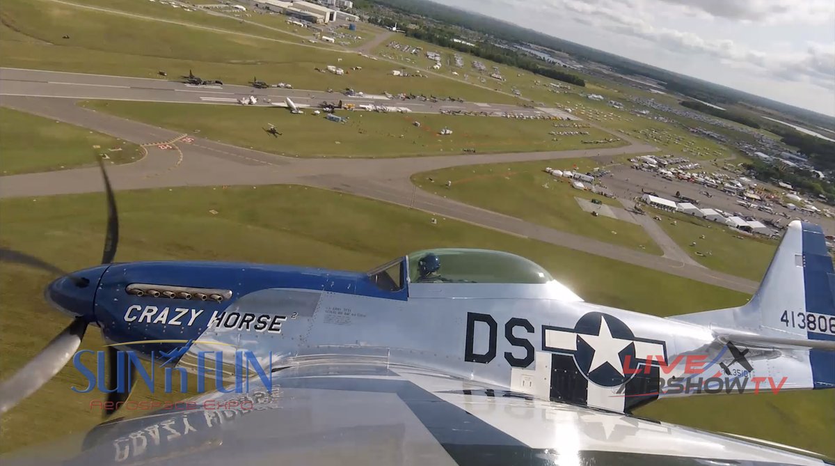 LiveAirShowTV's tweet image. Did you know that Lee Lauderback hit 10K Hrs in a Mustang on THIS flight at @SunnFunFlyIn '19? What a pilot! #WarbirdWednesday  #snf19 @icas_hq  @FlyingMagazine @We_love_aero @AirshowStuff @AirShowAngel9 #aviation