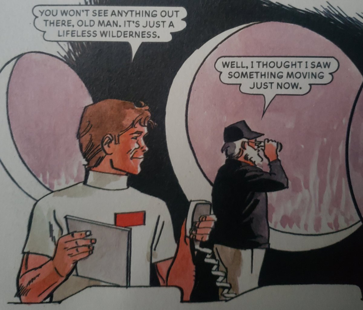 Meanwhile: granpa has turned his hand to fulltime silver curtain twitching  #BuntyKnew