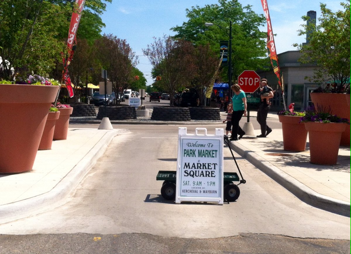 There is one main maintained road out of Grosse Pointe to Detroit, and its recently been made a one-way street border checkpoint. And...it's often "closed":