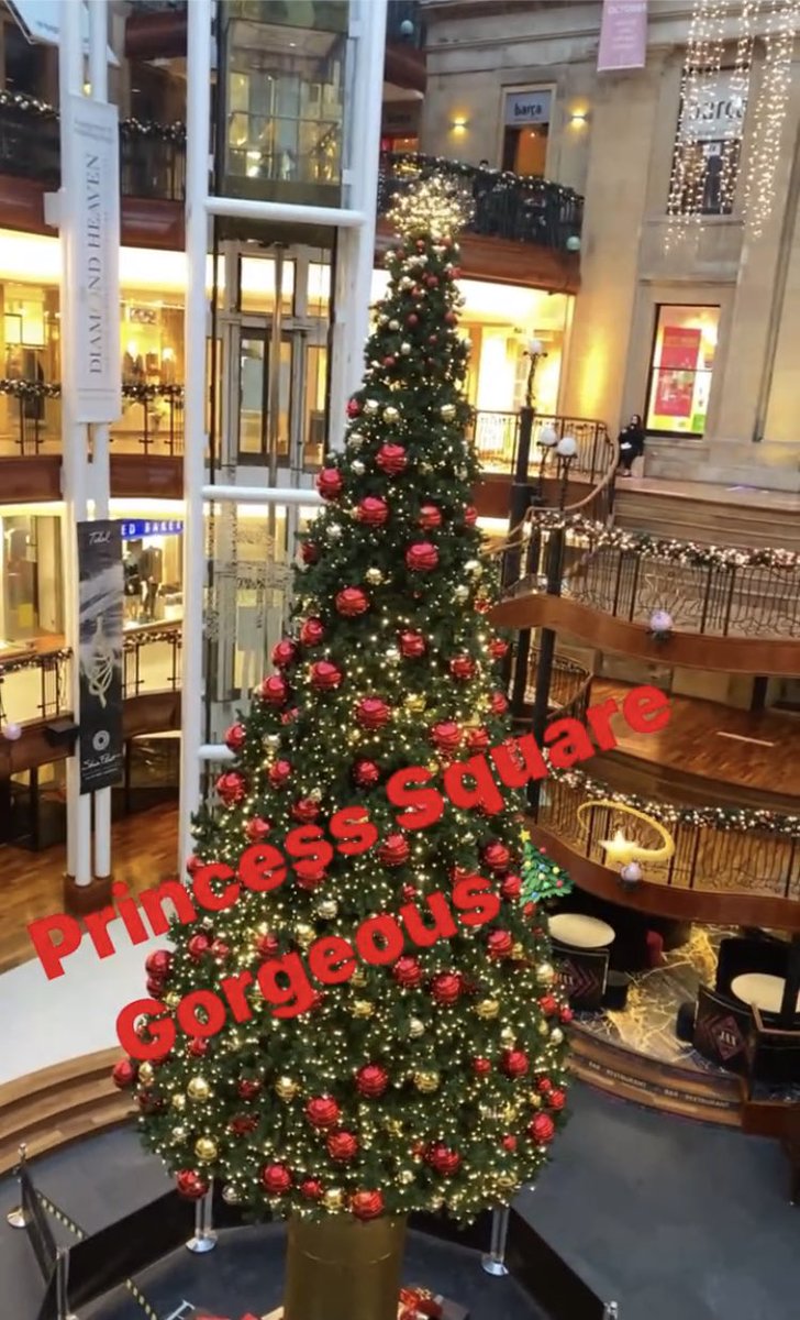 samina_monaghan's tweet photo. Christmas Shopping ๐๐๐ with my wee Hunni
โค๏ธ๐๐ซ
#PrincessSquare โจ
#Glasgow ๐ด๓ ง๓ ข๓ ณ๓ ฃ๓ ด๓ ฟ#ChristmasShopping ๐#GettingSpoiled ๐ https://t.co/dHqAIkHaB6