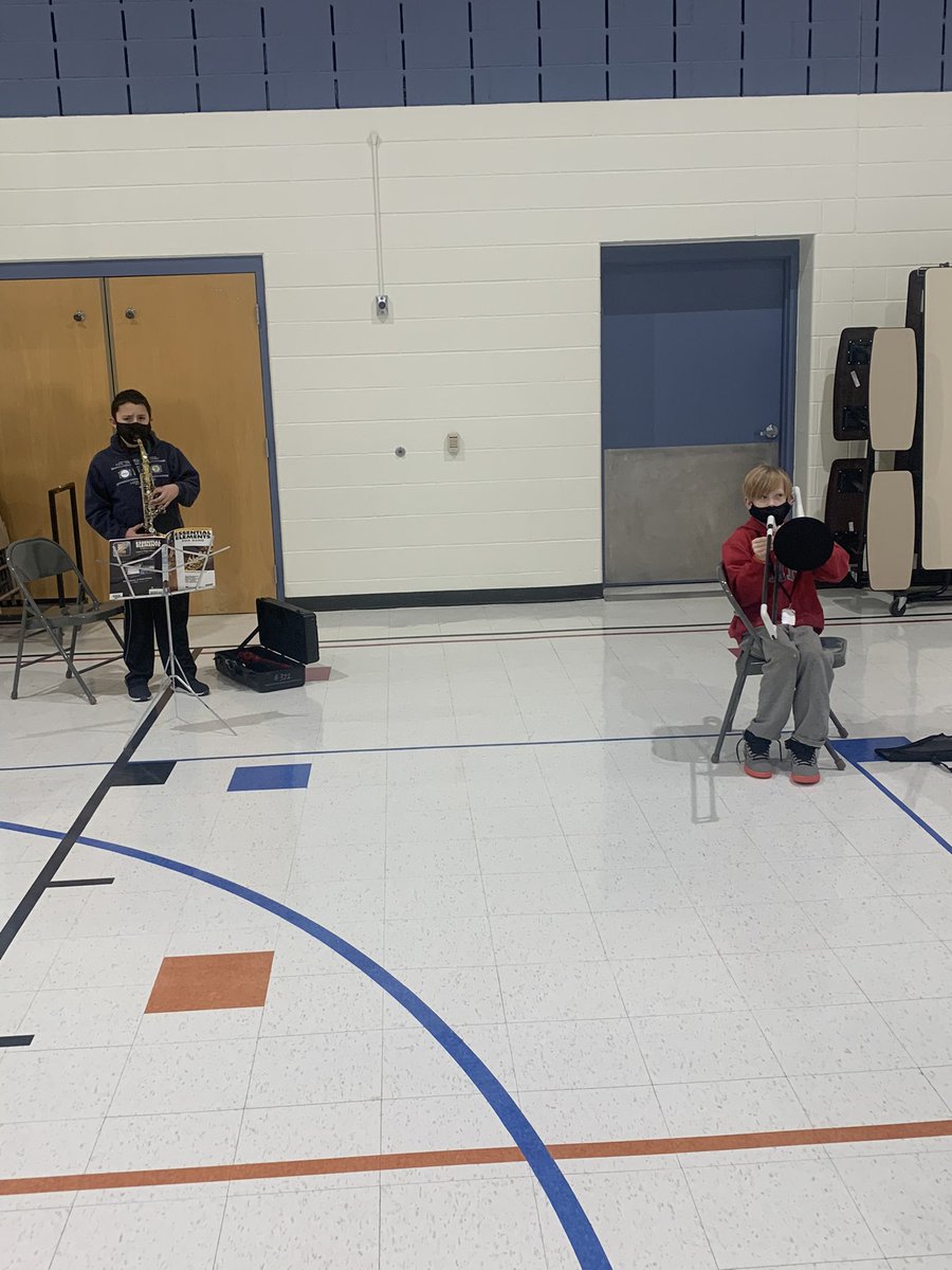 WeAreCottonwood's tweet photo. Is there anything better than the sweet sounds of music in the morning? Great job by our fifth graders in band and orchestra! #Why305 #CWCommunity @SC_orchestras @MustangBand305 https://t.co/J2gwOlNo4w