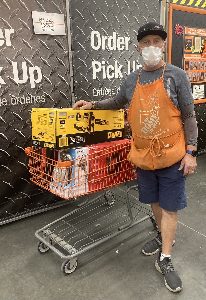 Ericka Whorton (@erickawhorton) on Twitter photo A huge recovery today through excellent customer service. Way to go Mike! #fabulous4421 @AmandaBaxter85 <a href="/Alvarez2Joe/">Joe Alvarez</a> A huge recovery today through excellent customer service. Way to go Mike! #fabulous4421 @AmandaBaxter85 <a href="/Alvarez2Joe/">Joe Alvarez</a>