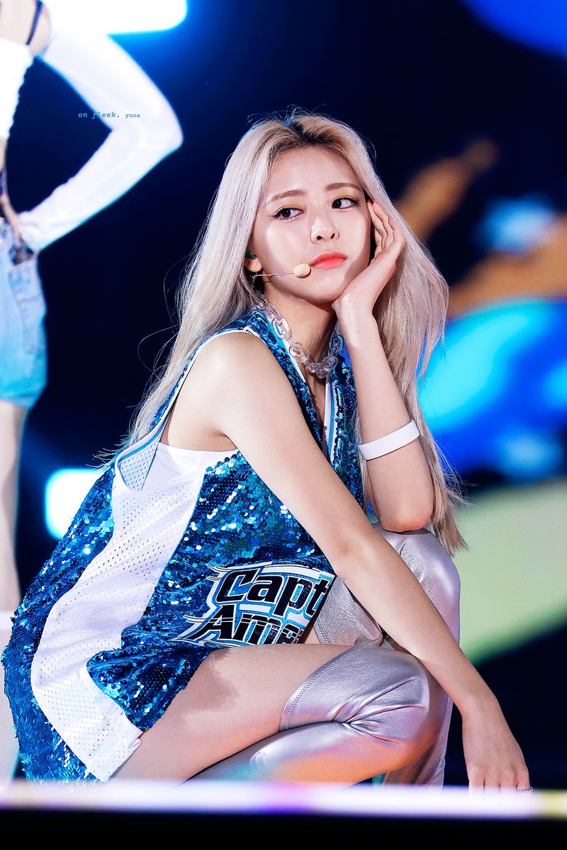 girlgroupsdata's tweet photo. ON FLEEK 2019 COMPILATION (ITZY YUNA) [INACTIVE FANSITE] ☛ https://t.co/D16jh2kADw

 #YUNA #유나 #ITZY #있지 https://t.co/v4U1CpRkdp