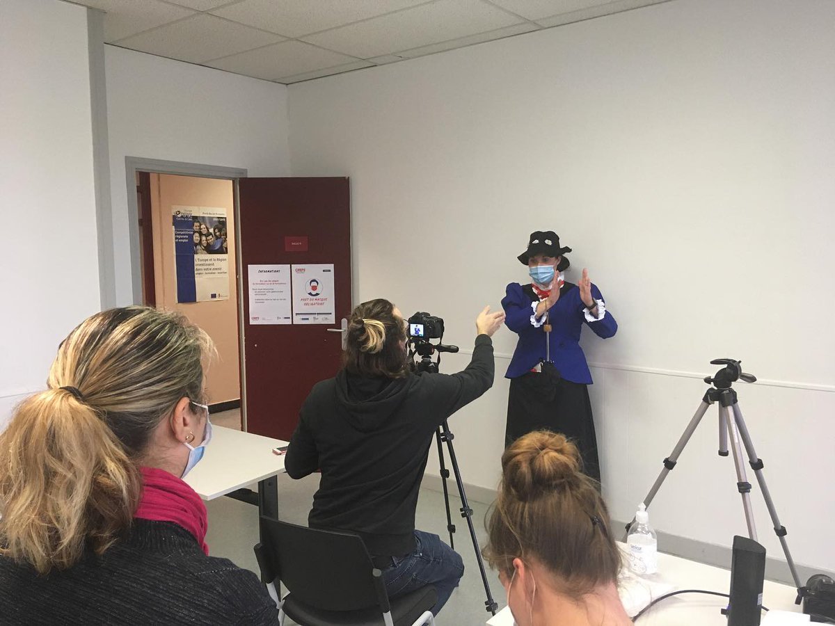 CREPShdfwatt's tweet photo. [FORMATIONS] 🤸🎓
Un des objectifs pour les BP Loisirs Tous Publics :
Etre capable de réaliser un #film d'#animation à partir d'une série de photos
🙏Merci @cineligue ©📸
🎯Info+ https://t.co/dSwrDMAosP

#EnvieDeFormation #educationauximages #cinemadanimation @LamblinPhilippe https://t.co/zYkCZEpkko