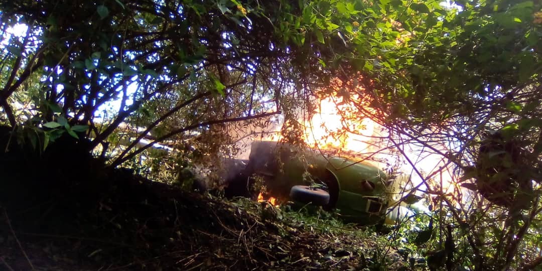 cntlive1's tweet photo. Mardi Noir à Beni, vers 9h du matin l'ADF fait une incursion,  7civils tués et trois blessés à Kokola un village situé entre quatres positions fardc. À moins de 20mettres de la position fardc. ADF crépite des balles toujours pas d'intervention. Mawa mingi pour la RDC. #cntlive https://t.co/5FHq9LirpC