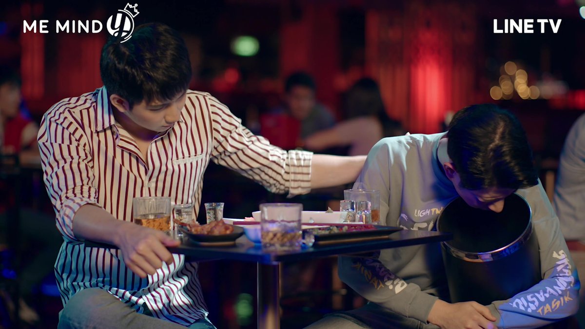 Instead, they went out of their way to narratively connect both of those scenes with the dialogue and actions. There will be many more love scenes and they will be all most likely without any interuptions. So they had a specific reason to edit the scene the way they did.