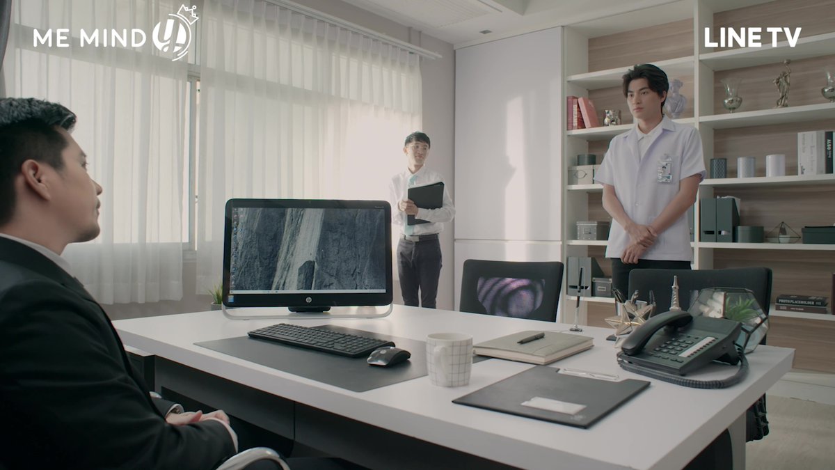 Type is being bullied by his boss about the pediatric nurse ‘affair’ mentioned in episode 1. And these two scenes converge in the canteen.