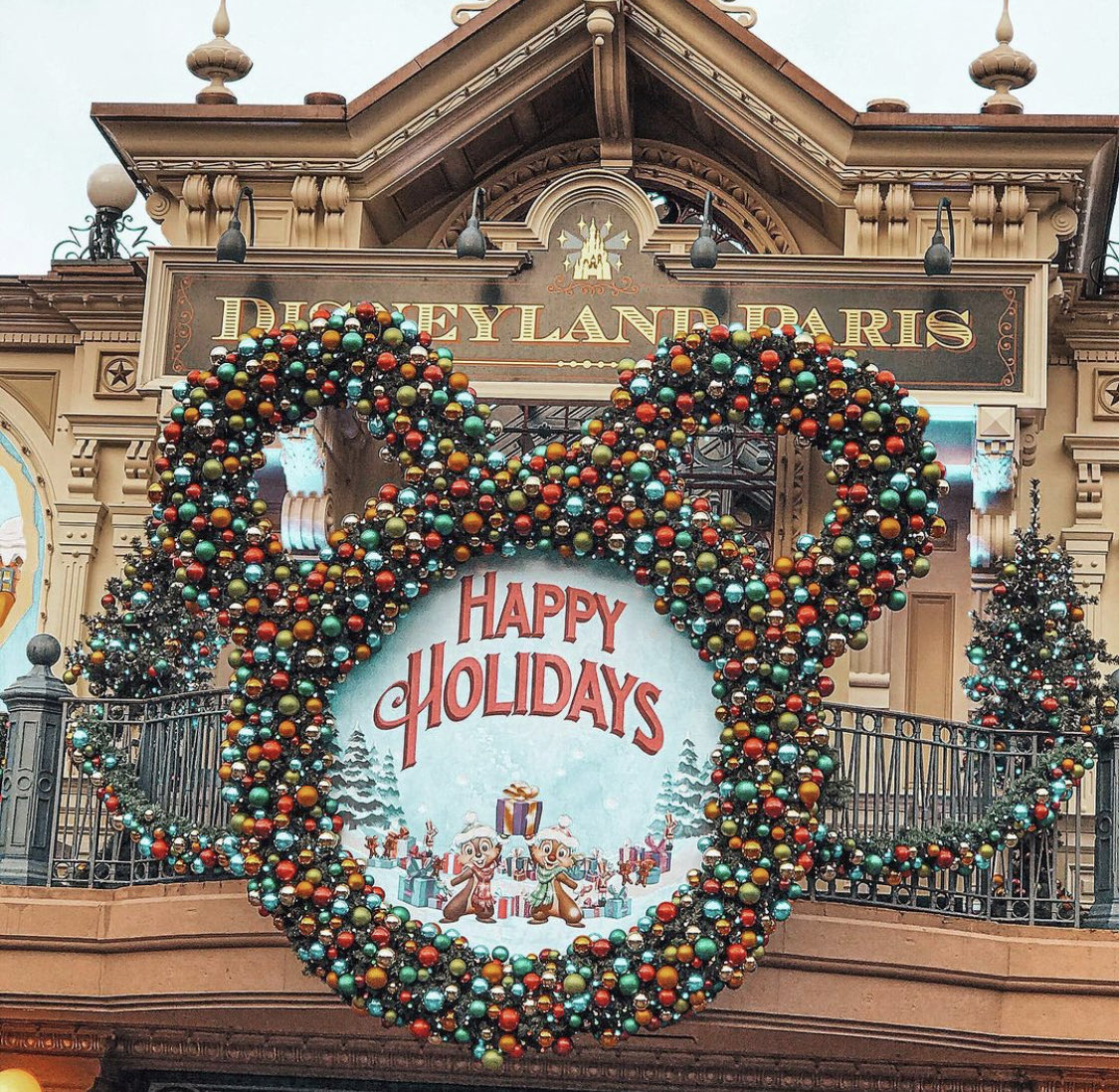 nemoaponte's tweet photo. Disneyland Paris es hermoso en esta época 😍🎄❤️🏰🔝 https://t.co/7Zsdjm2RRF