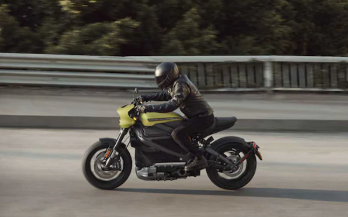 MDHOOT_'s tweet photo. The all-new electric motor is Harley-Davidson's first electric motor, but will it appeal to the UK market? With views that their current machines feel dated and expensive compared to the likes of Triumph and Royal Enfield, the electric motor is attempting to change attitudes. https://t.co/6kzYQLwTde
